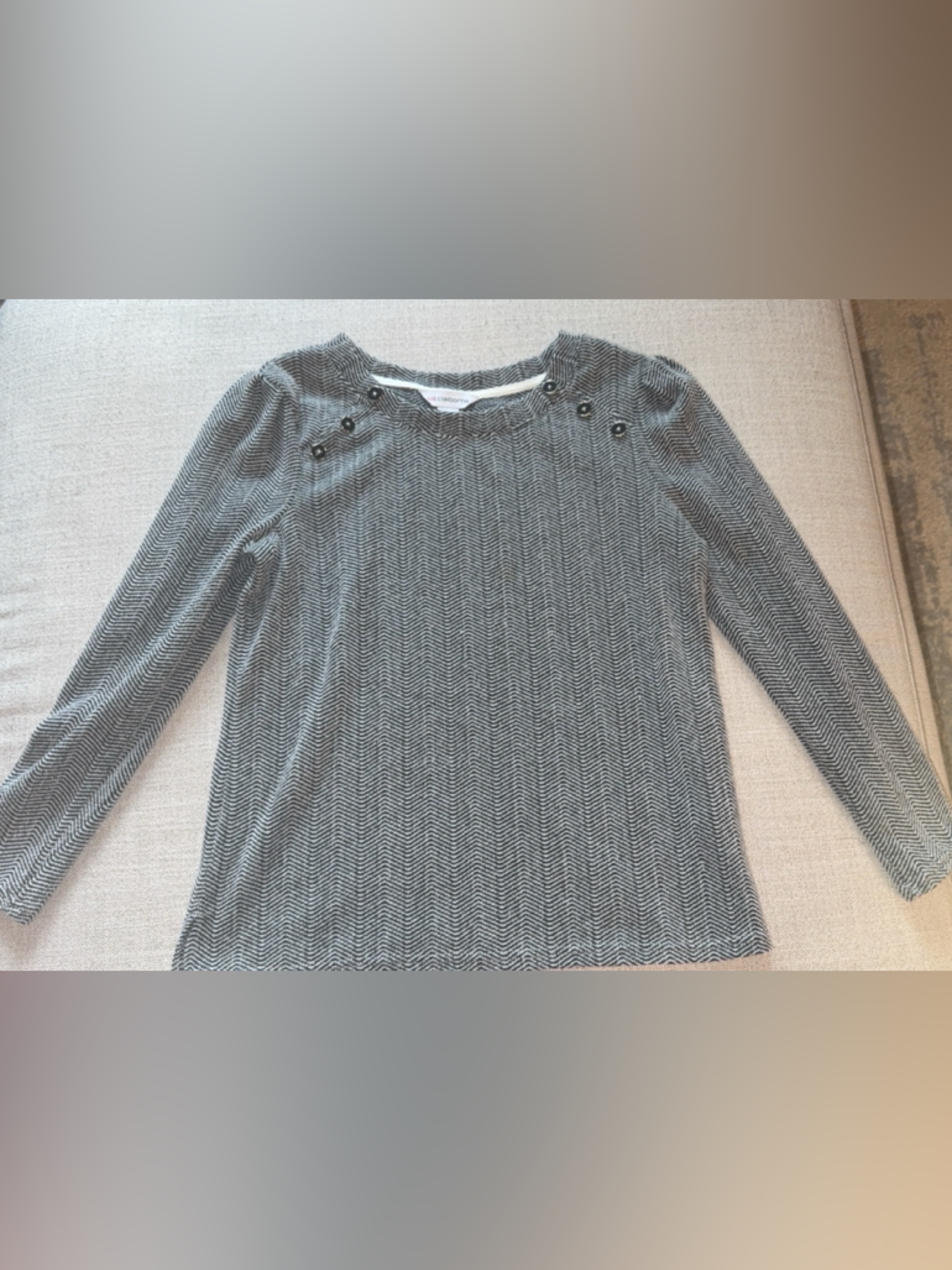 Liz Claiborne Gray Chevron Button-Shoulder Crew Sweater